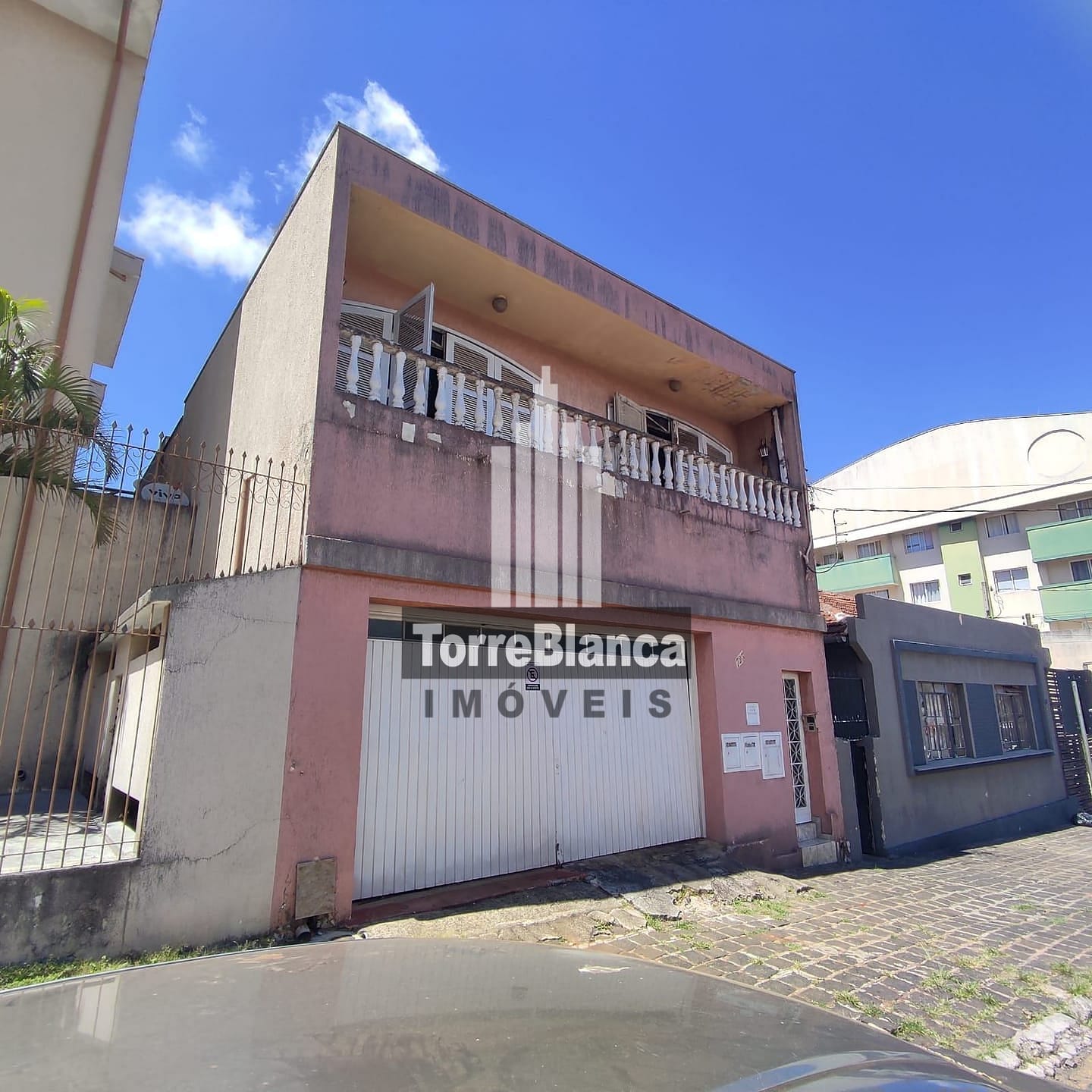 Sobrado em Centro, Ponta Grossa/PR de 258m² 7 quartos à venda por R$ 649.000,00