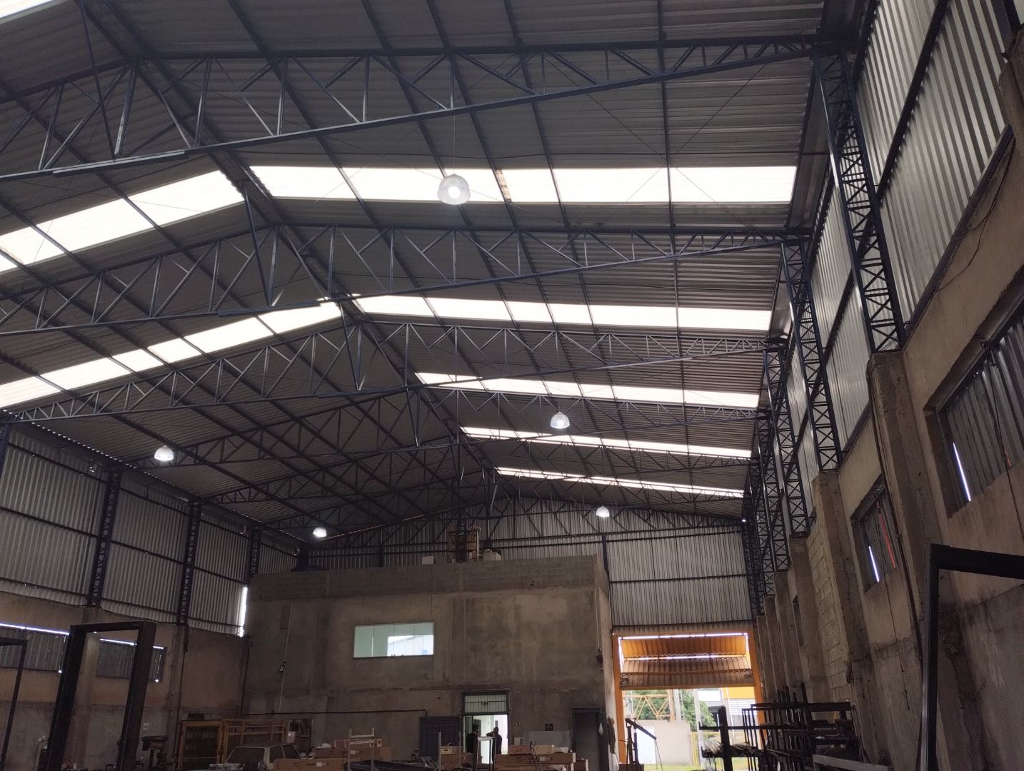 Barracão em Distrito Industrial II, Mogi Mirim/SP de 750m² para locação R$ 7.000,00/mes