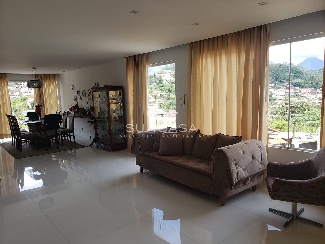 Casa em Tijuca, Teresópolis/RJ de 250m² 3 quartos para locação R$ 6.000,00/mes