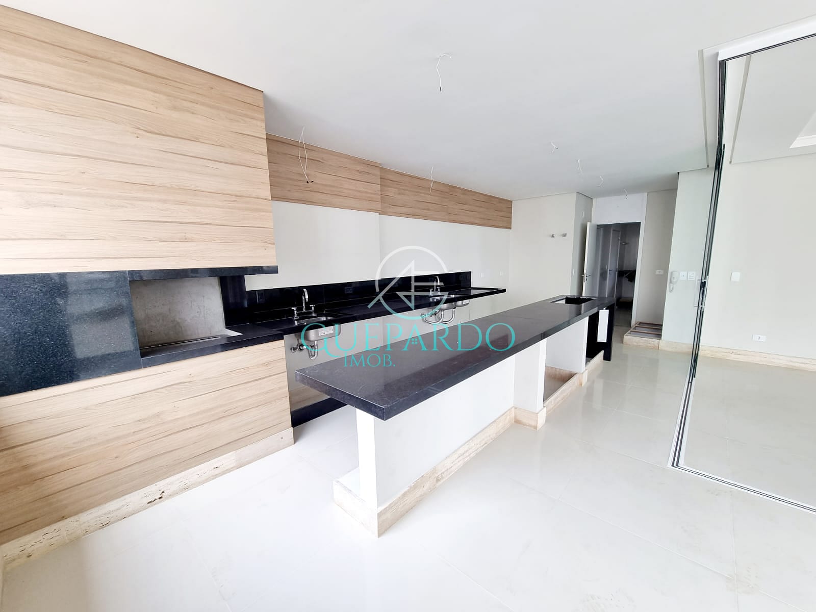 Apartamento em Santa Rosa, Londrina/PR de 245m² 3 quartos à venda por R$ 2.449.000,00