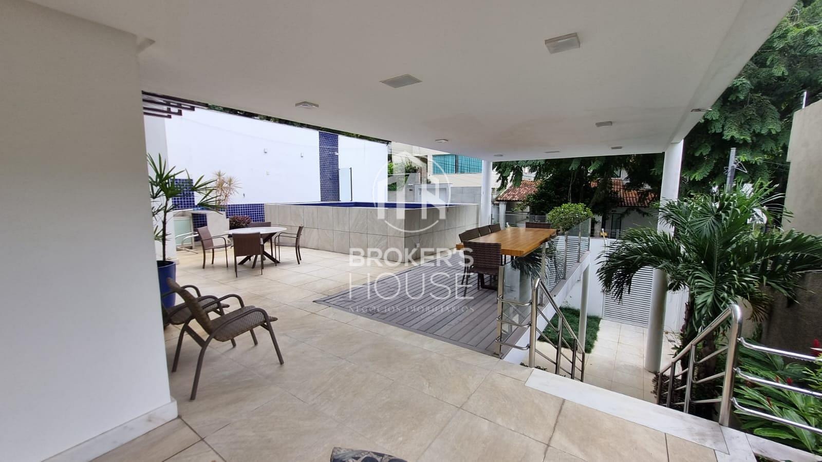 Casa em Fradinhos, Vitória/ES de 338m² 3 quartos à venda por R$ 2.949.000,00