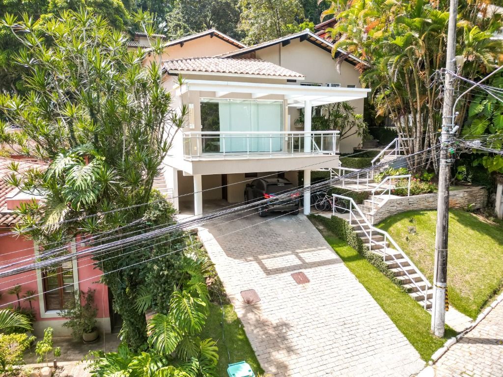 Casa em Itaipu, Niterói/RJ de 420m² 4 quartos à venda por R$ 1.799.000,00