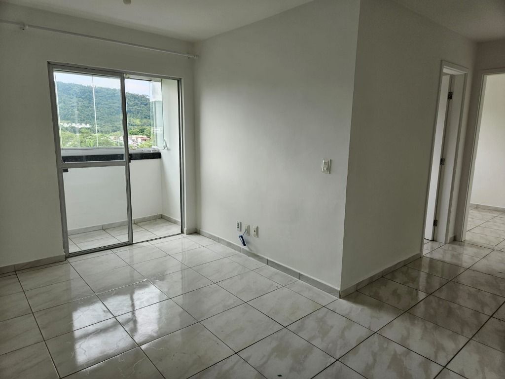 Apartamento em Espinheiros, Itajaí/SC de 54m² 2 quartos para locação R$ 1.600,00/mes