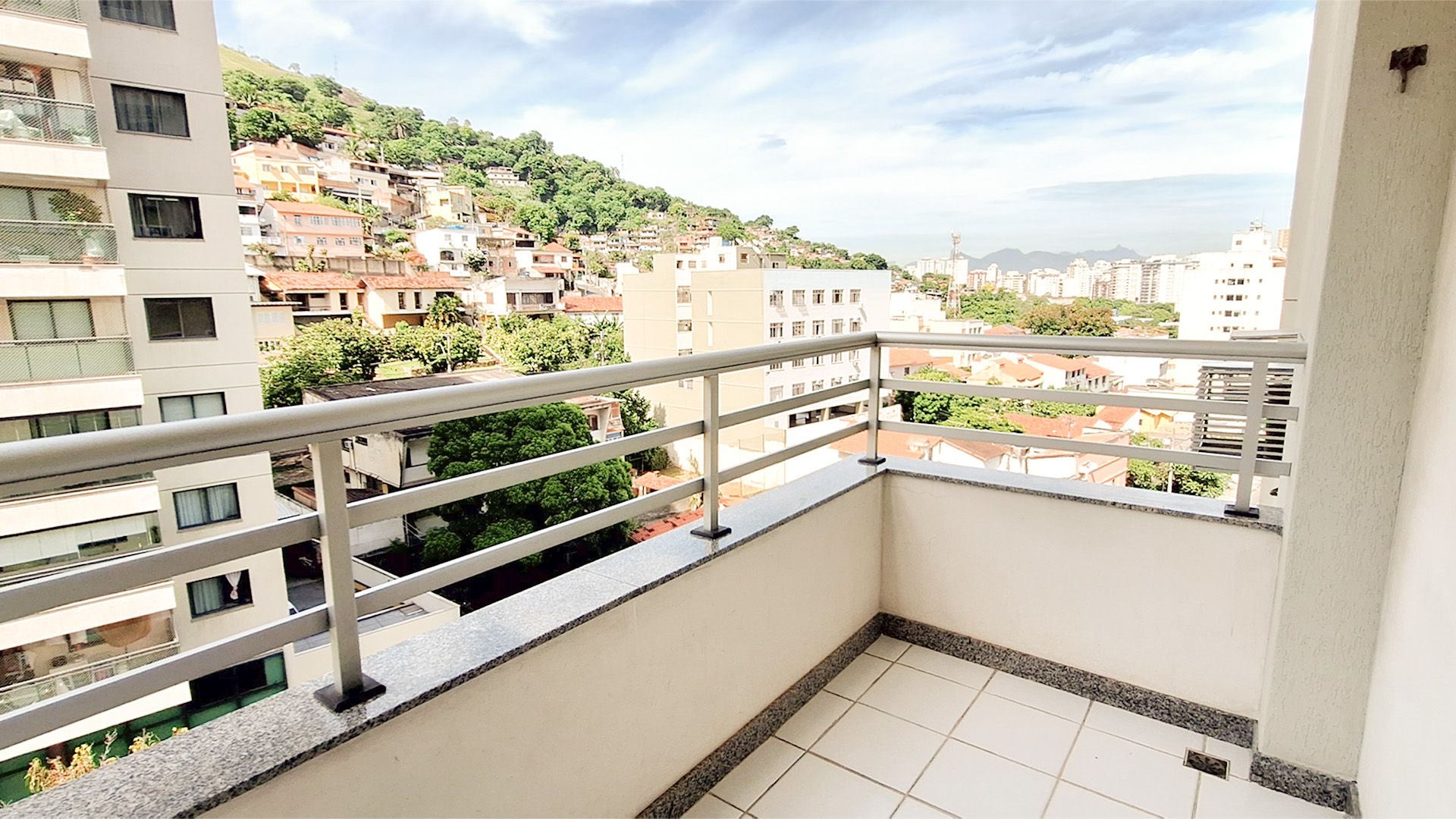 Apartamento em Santa Rosa, Niterói/RJ de 85m² 3 quartos à venda por R$ 464.000,00