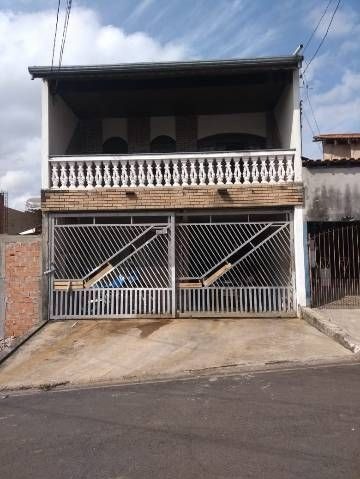Sobrado em Conjunto Habitacional Jardim Serrano, Votorantim/SP de 300m² 3 quartos à venda por R$ 351.300,00