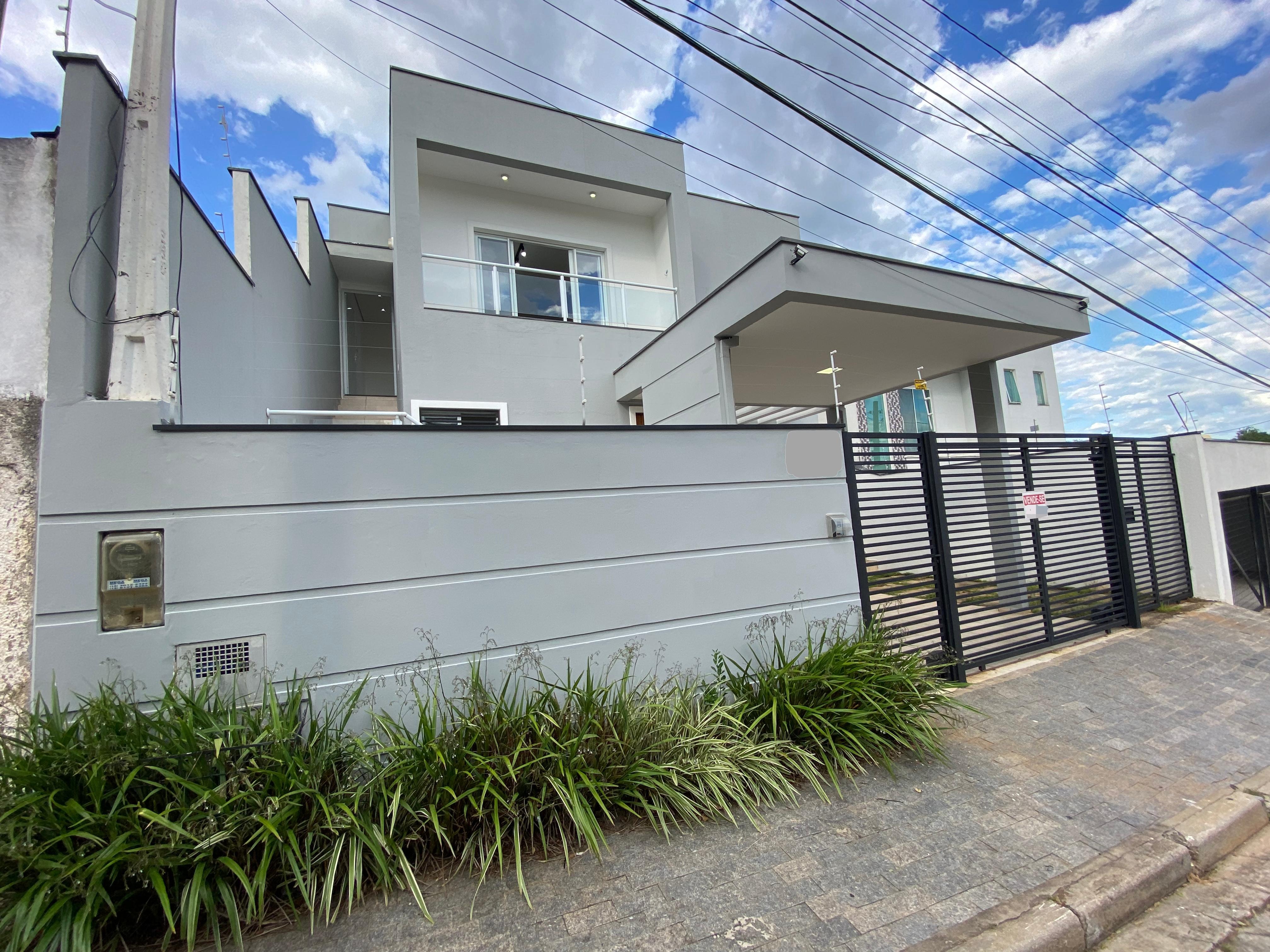 Casa em Vila Dominguinho, Votorantim/SP de 215m² 3 quartos à venda por R$ 599.100,00
