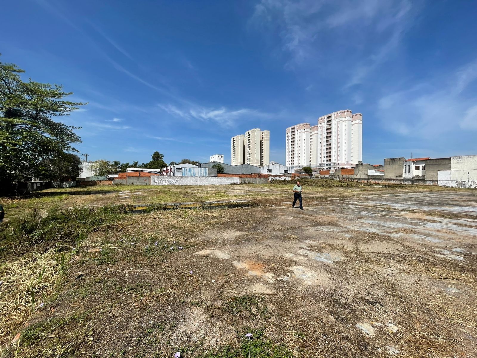 Terreno em Além Ponte, Sorocaba/SP de 2585m² à venda por R$ 3.499.600,00
