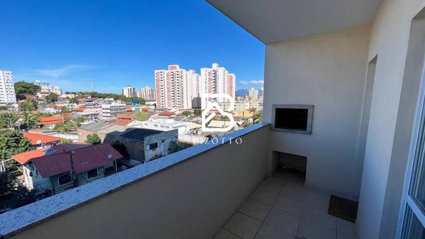 Apartamento em Barreiros, São José/SC de 77m² 2 quartos à venda por R$ 399.000,00