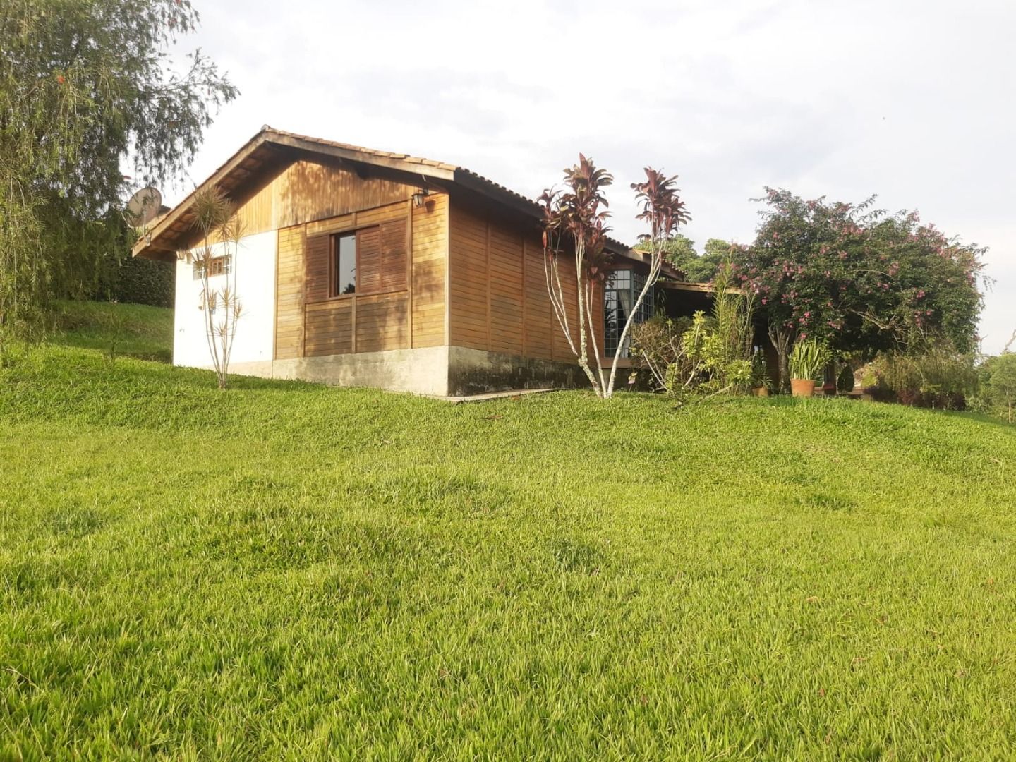 Casa em Jardim Meny, São Roque/SP de 223m² 4 quartos à venda por R$ 919.000,00