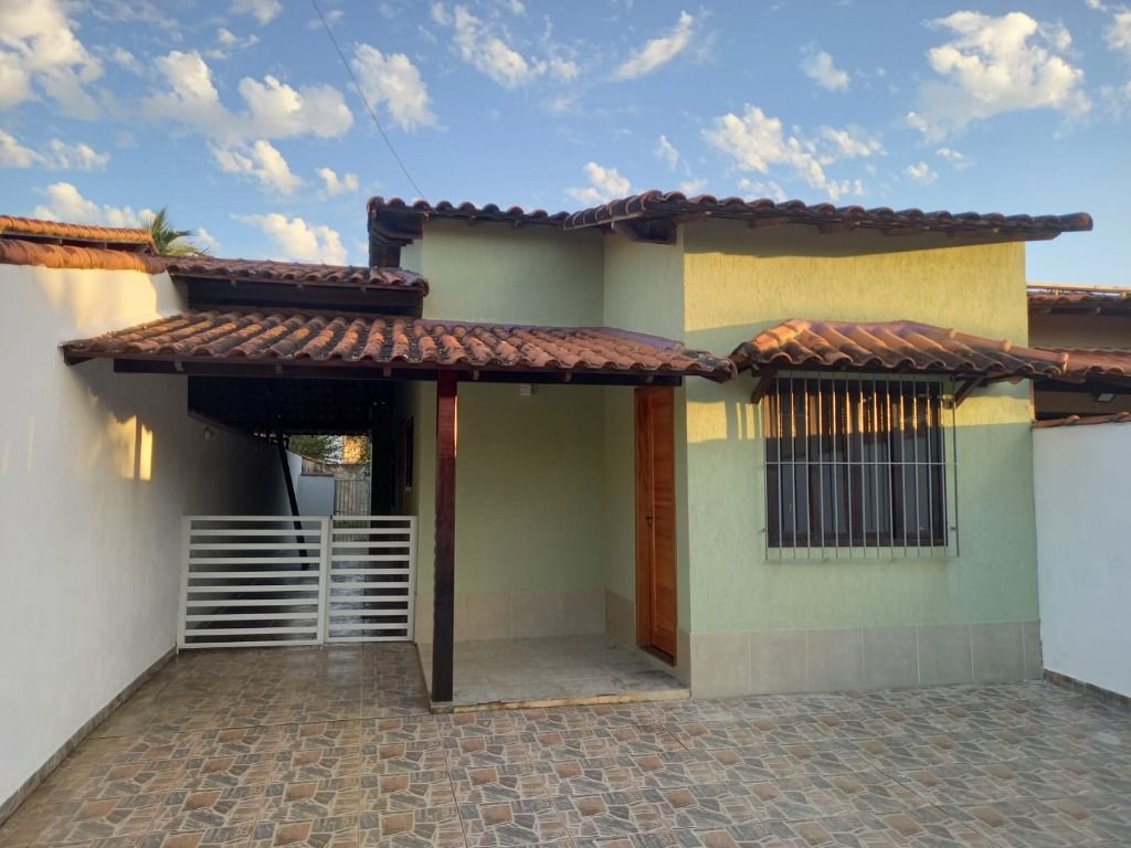 Casa em Centro, Maricá/RJ de 70m² 2 quartos à venda por R$ 374.000,00