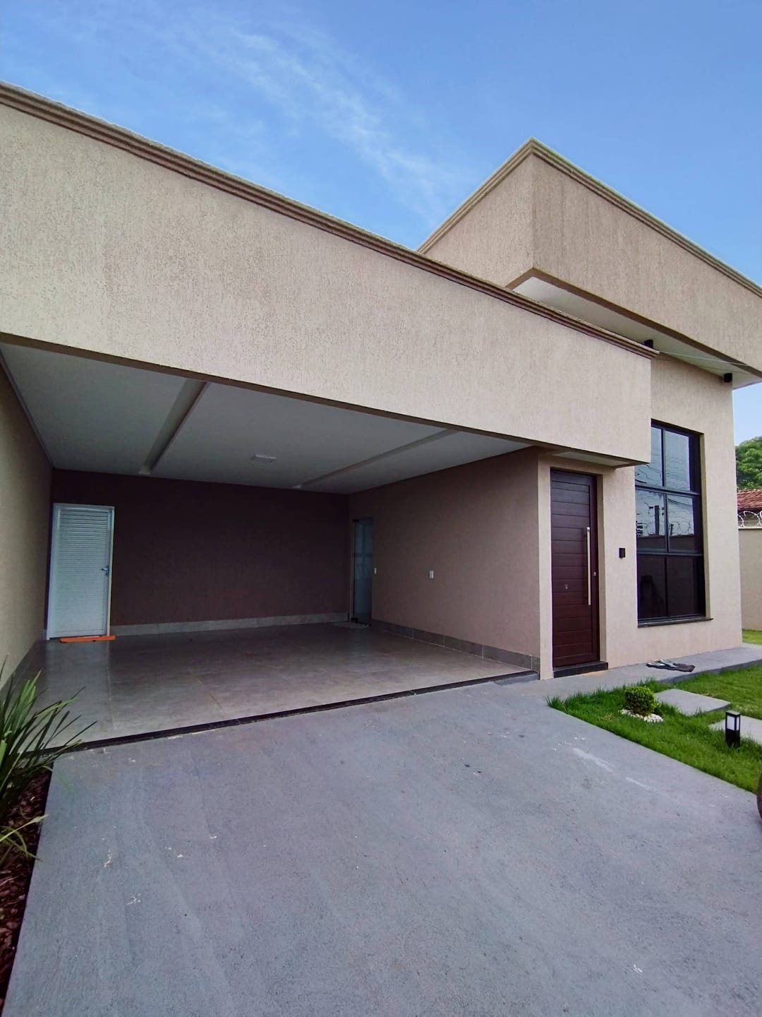 Casa em Jardim Esmeraldas, Aparecida de Goiânia/GO de 170m² 3 quartos à venda por R$ 849.000,00
