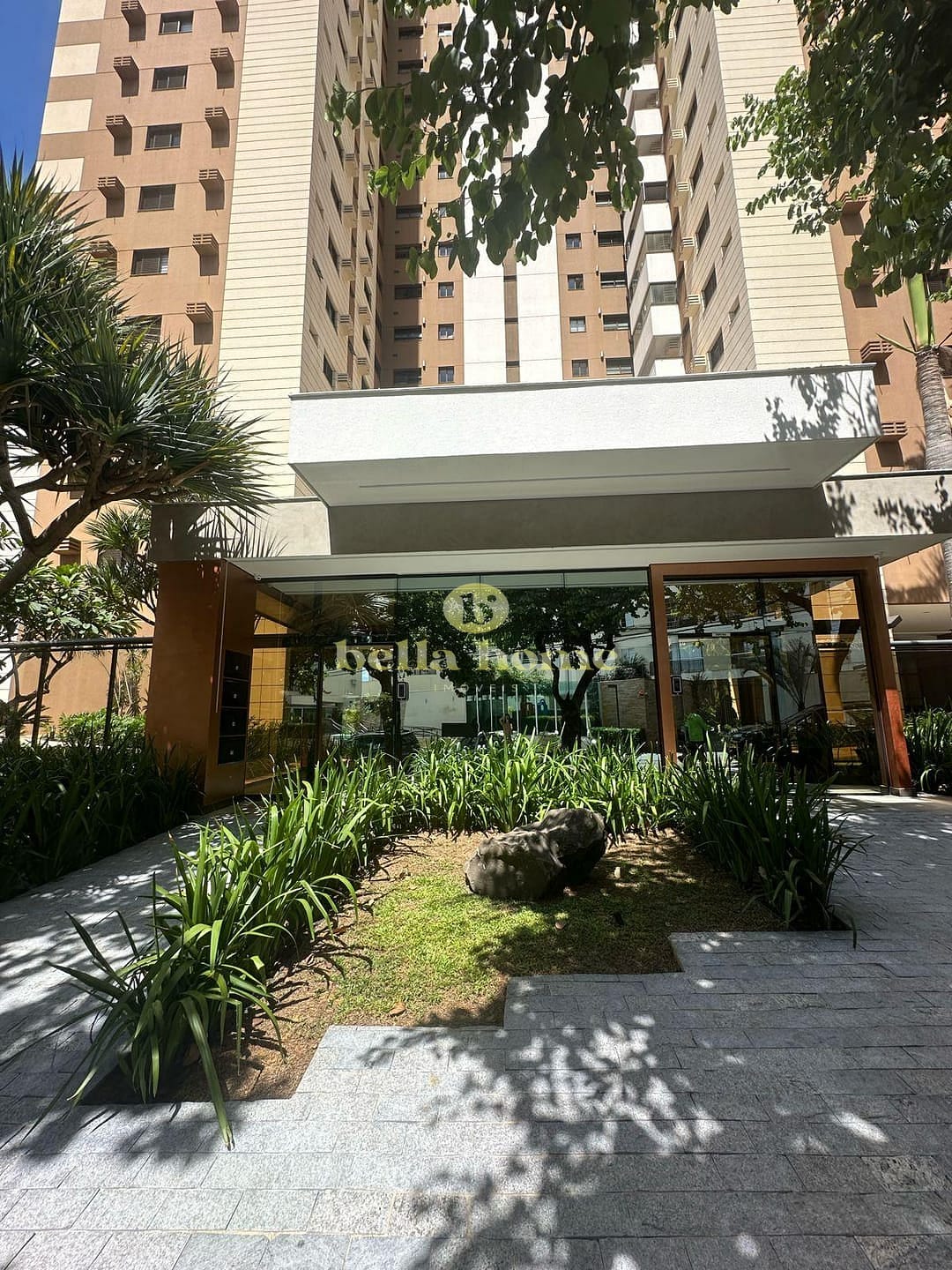 Apartamento em Jardim do Lago, Londrina/PR de 214m² 3 quartos à venda por R$ 1.894.000,00