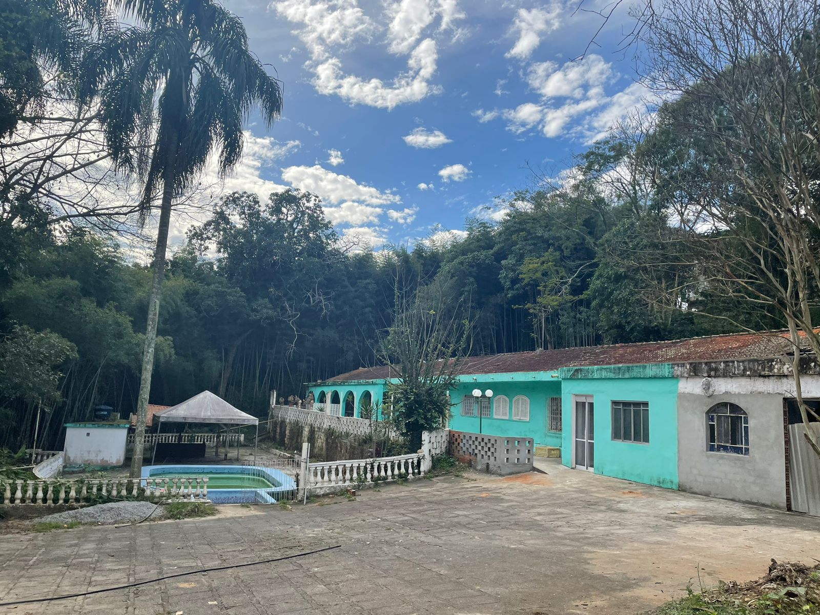 Chácara em Parque Dom Henrique, Cotia/SP de 4000m² 6 quartos à venda por R$ 1.299.000,00