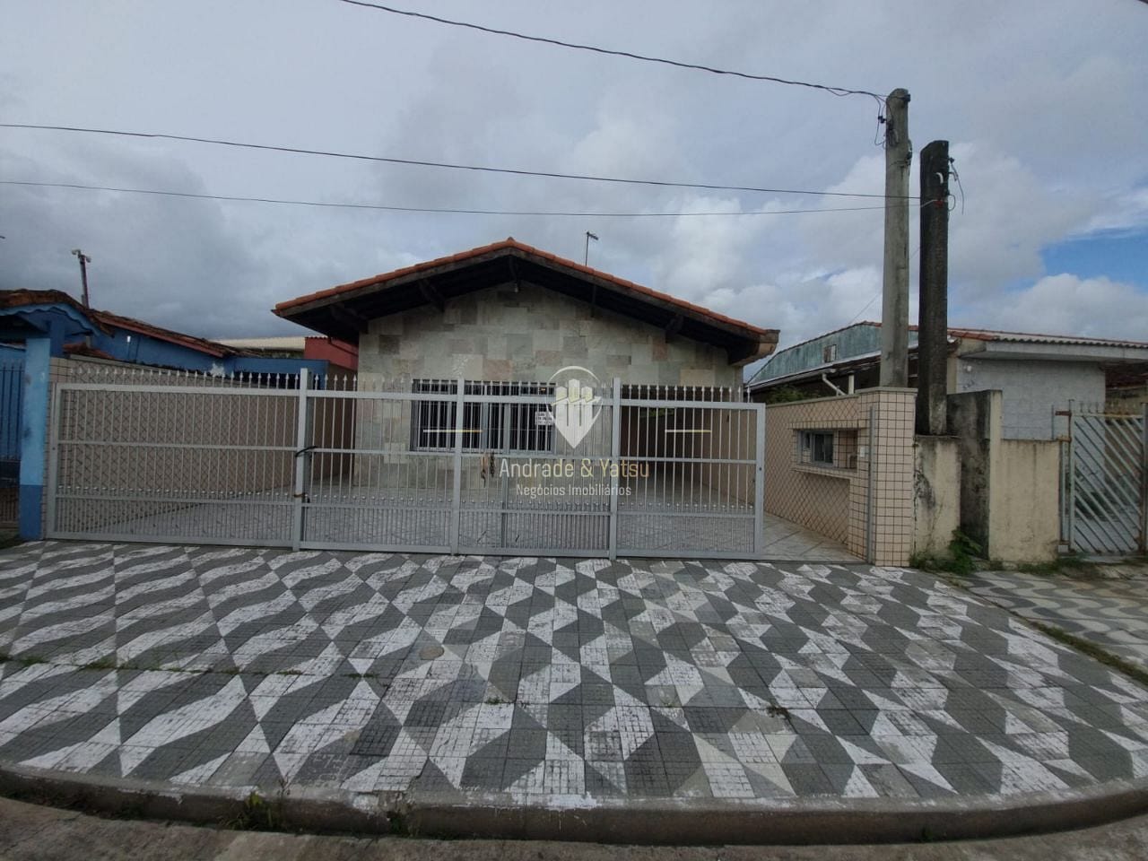 Casa em Vila Mirim, Praia Grande/SP de 154m² 2 quartos à venda por R$ 549.000,00