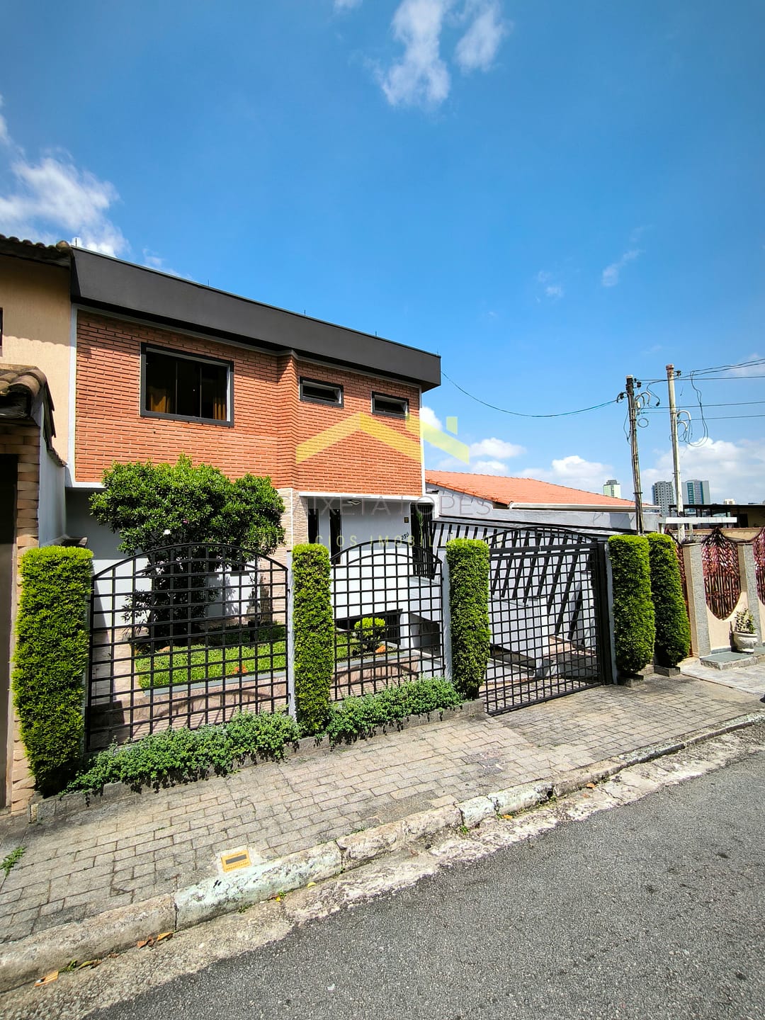 Sobrado em Jardim Santo Antônio, Santo André/SP de 212m² 3 quartos à venda por R$ 949.000,00