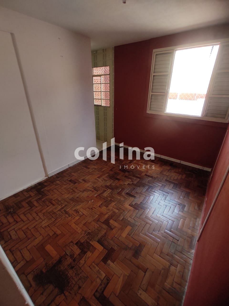 Apartamento em Conjunto Habitacional Presidente Castelo Branco, Carapicuíba/SP de 44m² 2 quartos para locação R$ 900,00/mes