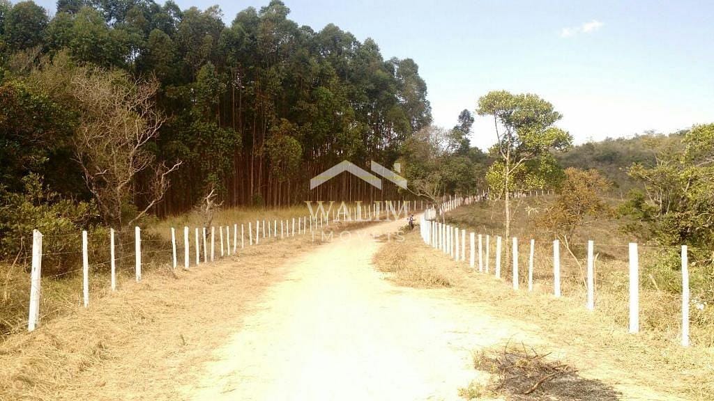 Terreno em Zona Rural, Desterro De Entre Rios/MG de 108000m² à venda por R$ 279.000,00