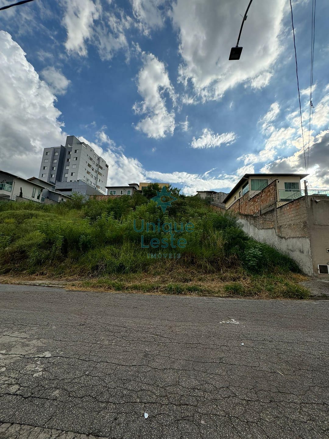 Terreno em Novo Horizonte, Sabará/MG de 10m² à venda por R$ 429.000,00