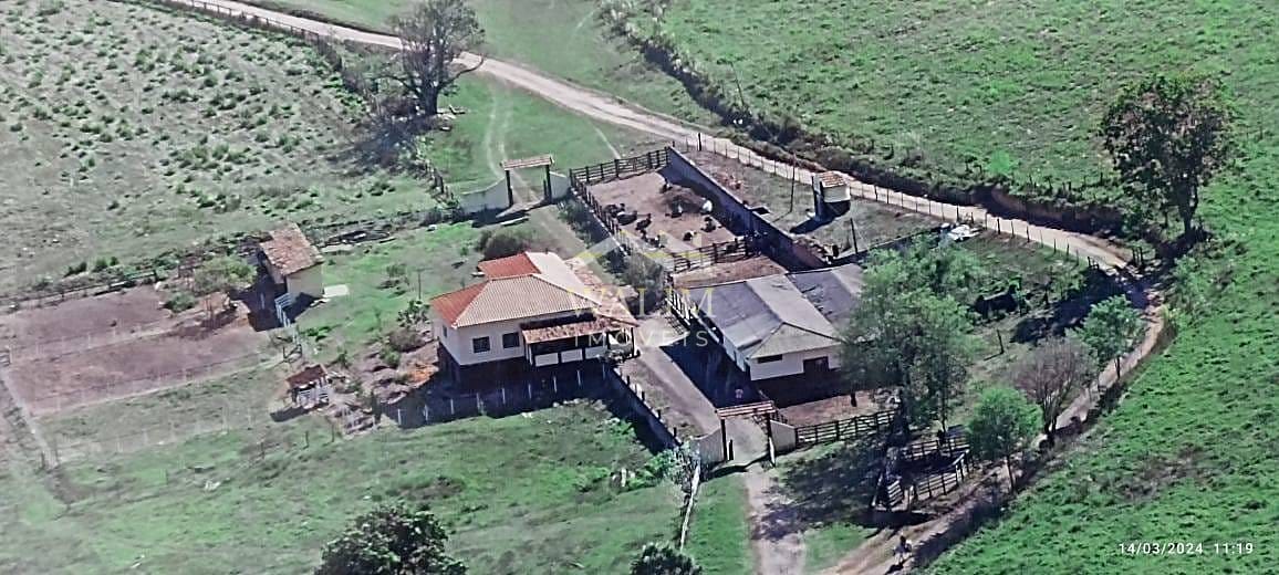 Fazenda em Zona Rural, Carmo Da Mata/MG de 158000m² 5 quartos à venda por R$ 1.499.000,00