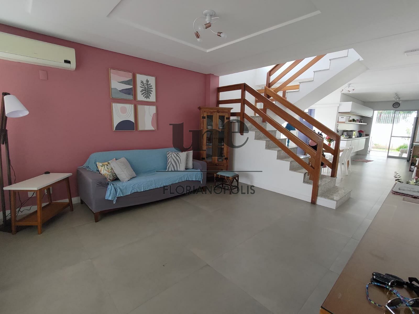 Casa em Santa Mônica, Florianópolis/SC de 256m² 4 quartos à venda por R$ 1.594.000,00