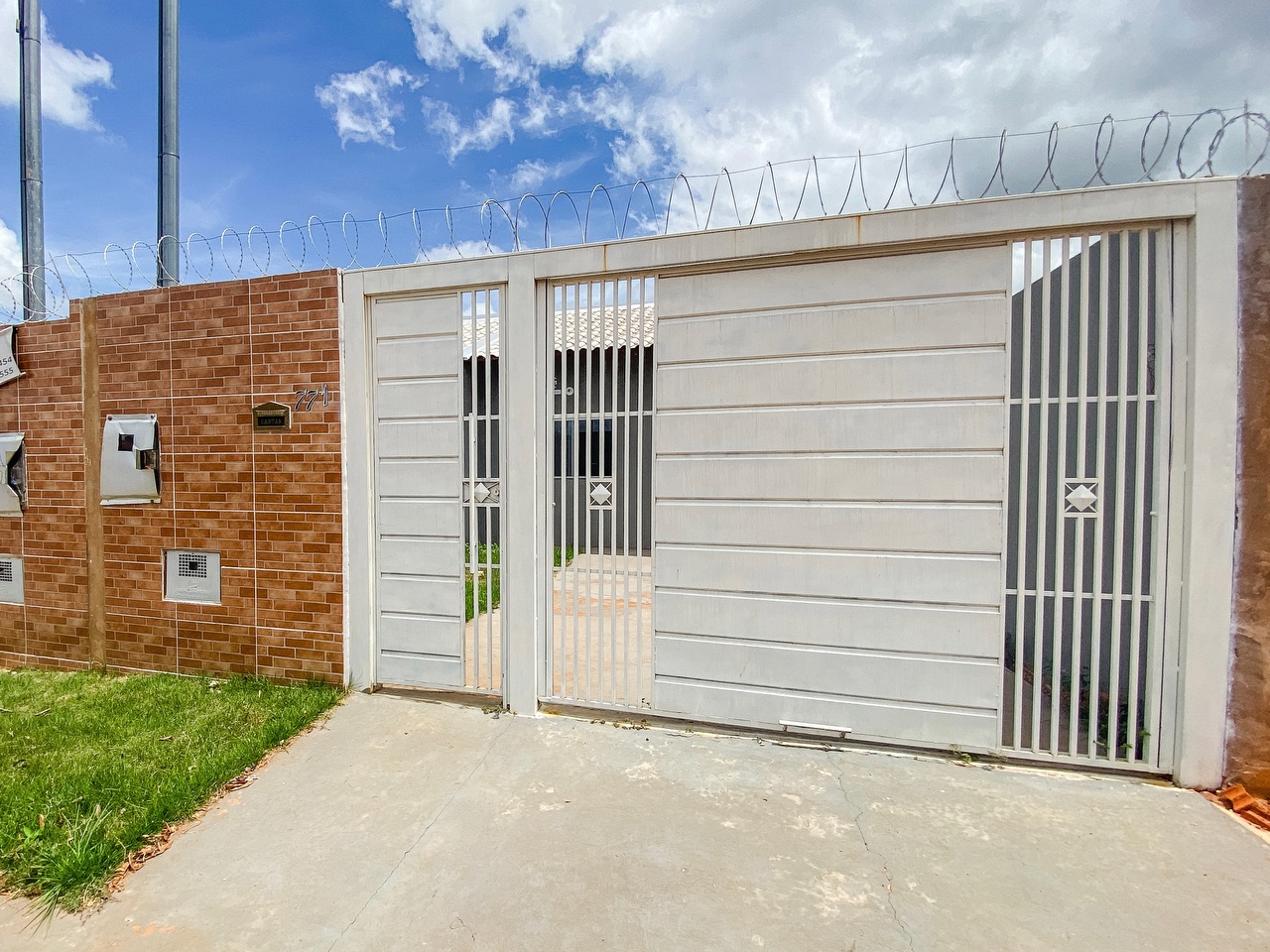 Casa em Nova Lima, Campo Grande/MS de 75m² 2 quartos à venda por R$ 274.000,00