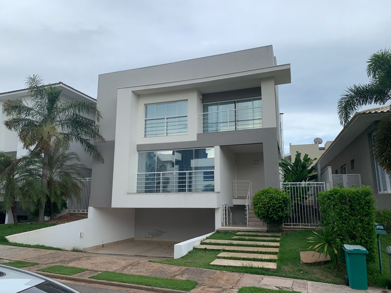 Sobrado em Ribeirão do Lipa, Cuiabá/MT de 383m² 4 quartos à venda por R$ 2.799.000,00