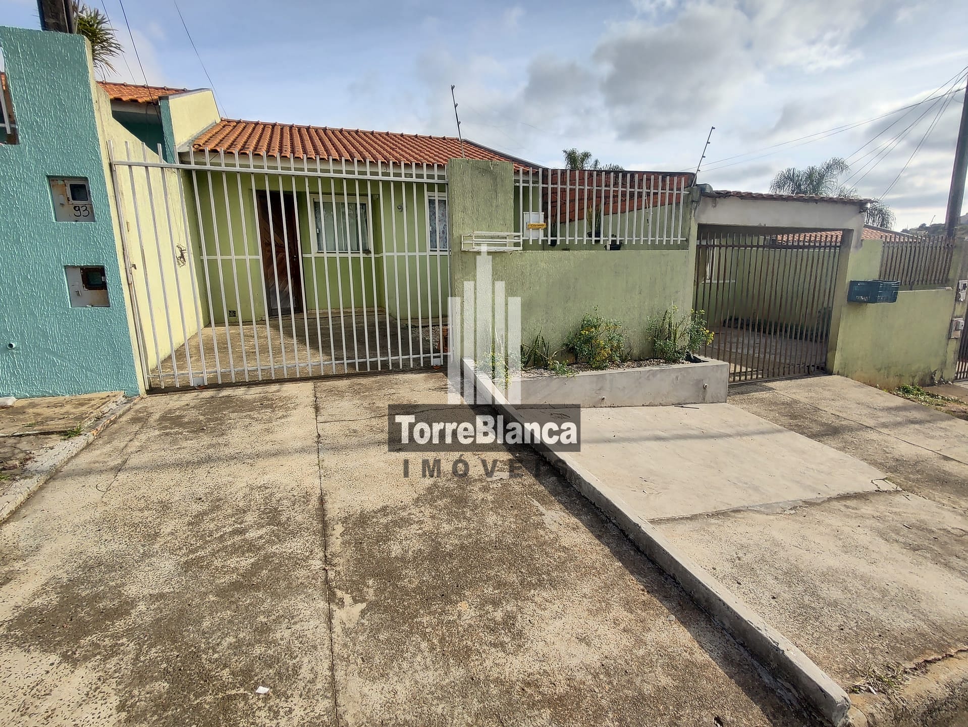 Casa em Contorno, Ponta Grossa/PR de 52m² 2 quartos para locação R$ 800,00/mes