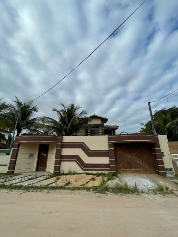 Casa em Liberdade, Rio das Ostras/RJ de 201m² 4 quartos à venda por R$ 589.000,00