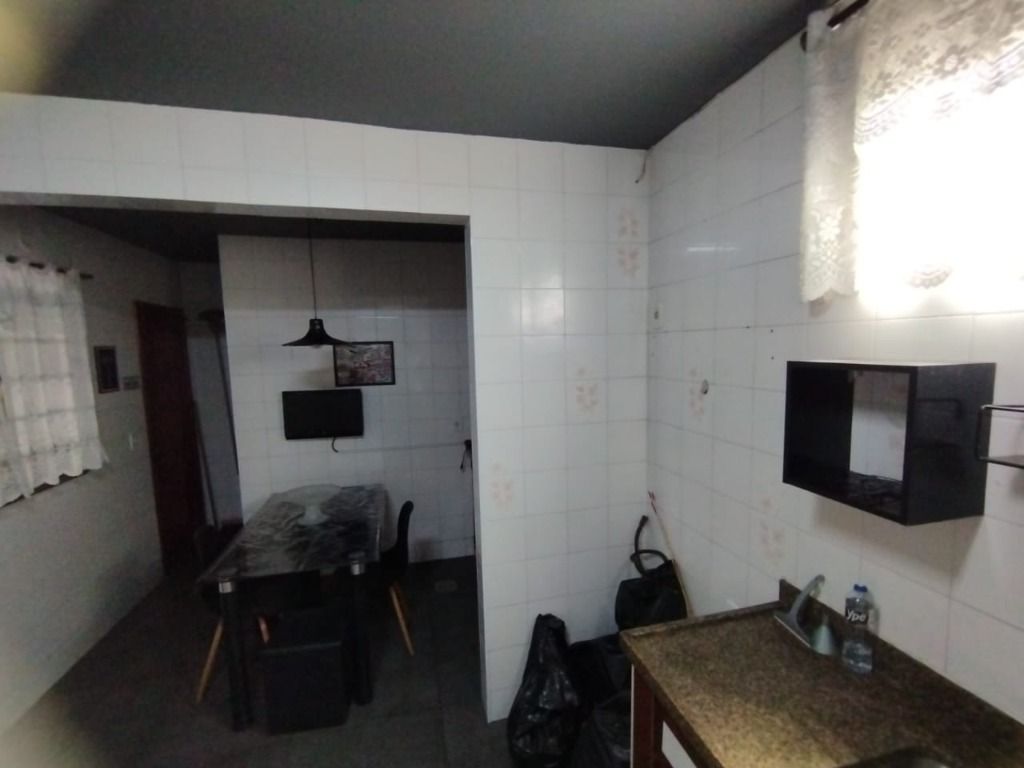 Casa em Camarão, São Gonçalo/RJ de 86m² 3 quartos à venda por R$ 419.000,00