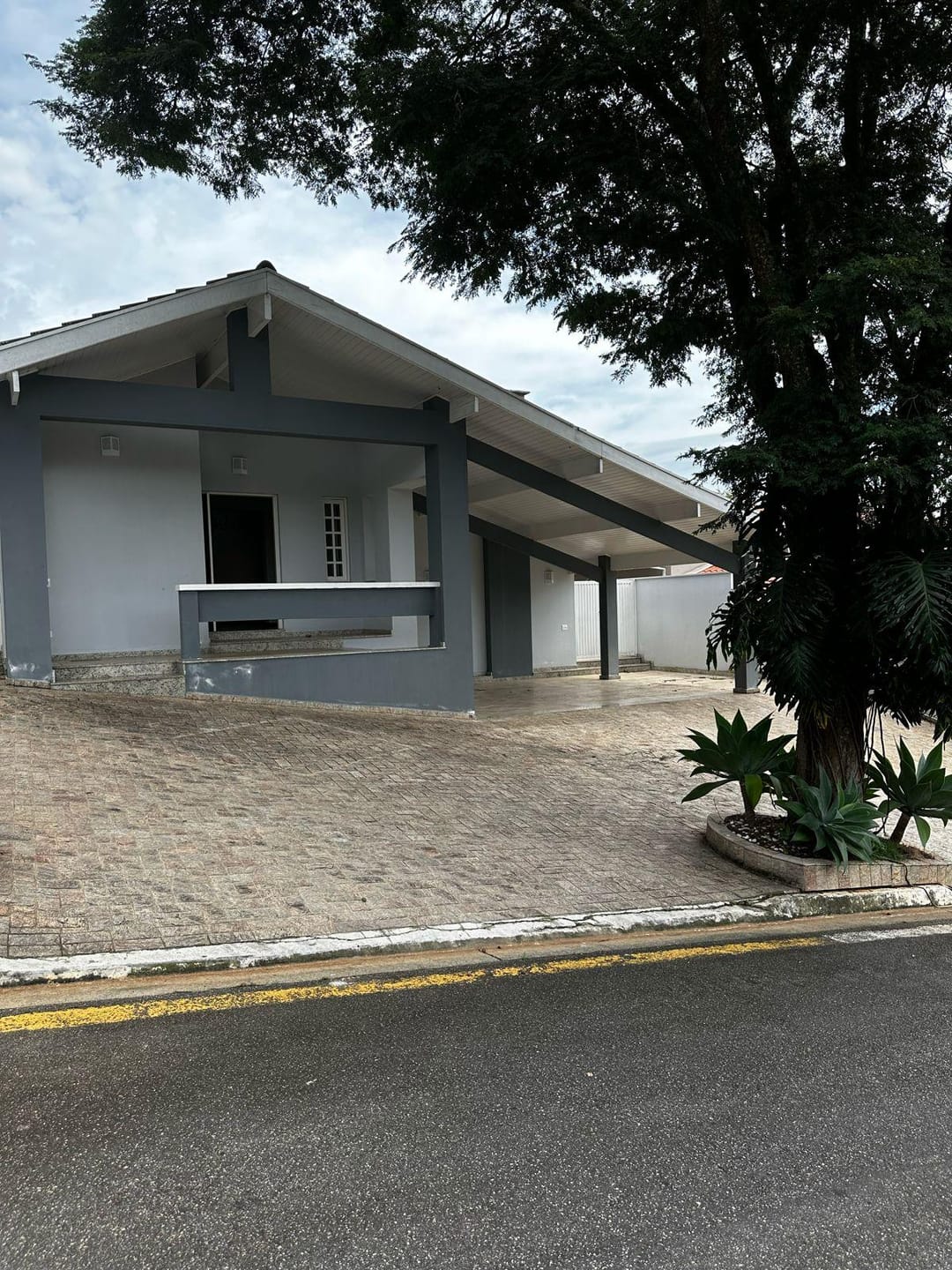 Casa em Lagos de Santa Helena, Bragança Paulista/SP de 320m² 3 quartos para locação R$ 6.500,00/mes