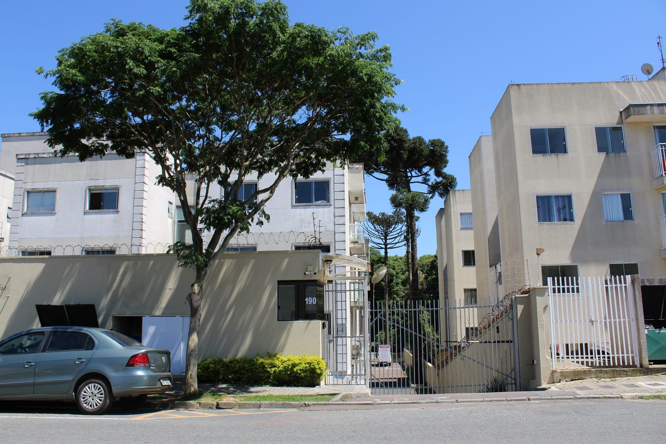 Apartamento em Bom Jesus, Campo Largo/PR de 51m² 2 quartos à venda por R$ 224.000,00