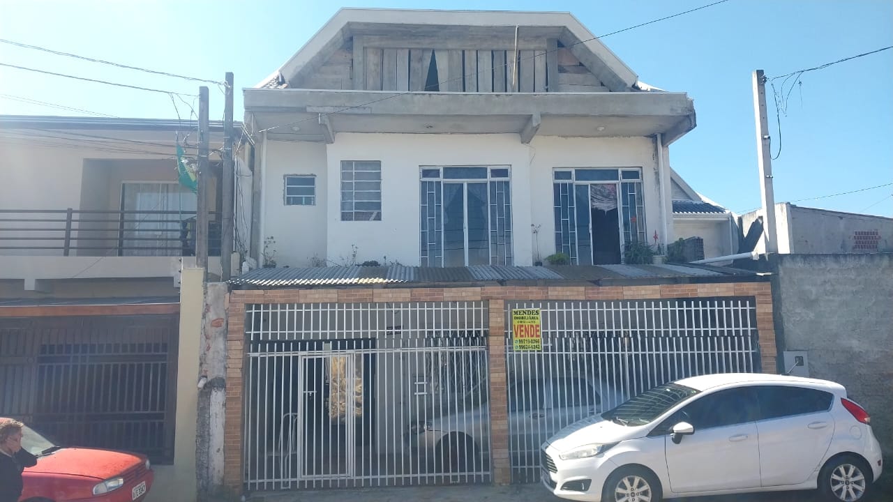 Sobrado em Sítio Cercado, Curitiba/PR de 300m² 5 quartos à venda por R$ 799.000,00