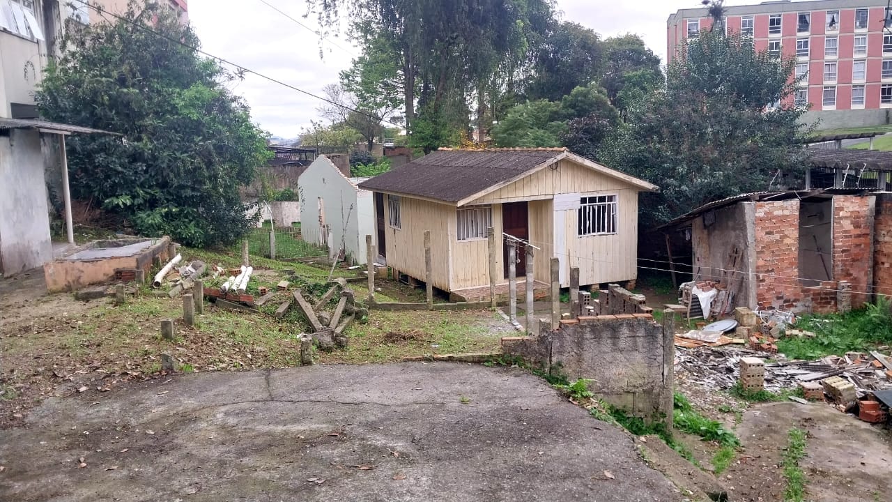Terreno em Novo Mundo, Curitiba/PR de 570m² à venda por R$ 1.499.000,00