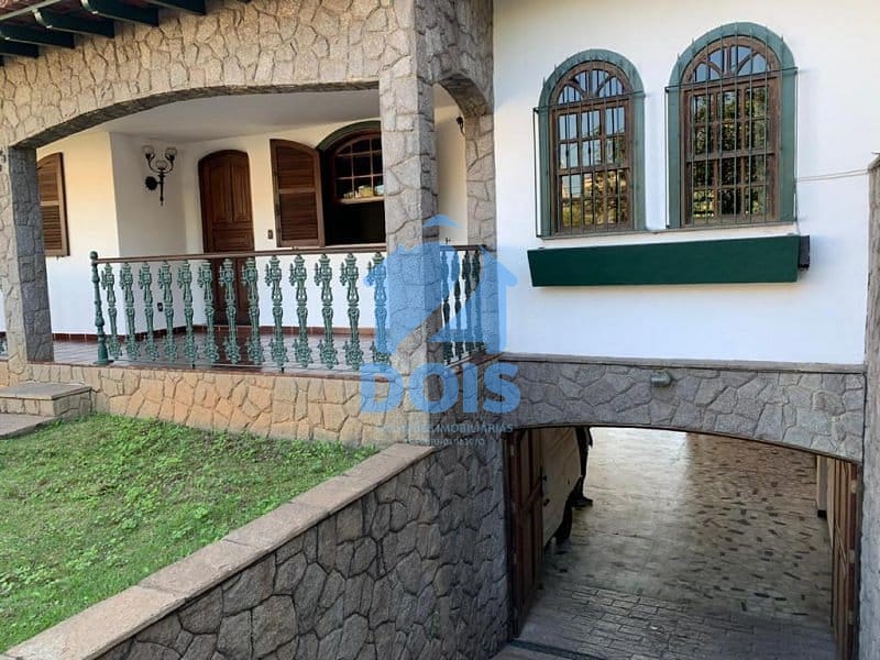 Casa em Laranjal, Volta Redonda/RJ de 480m² 4 quartos à venda por R$ 1.649.000,00