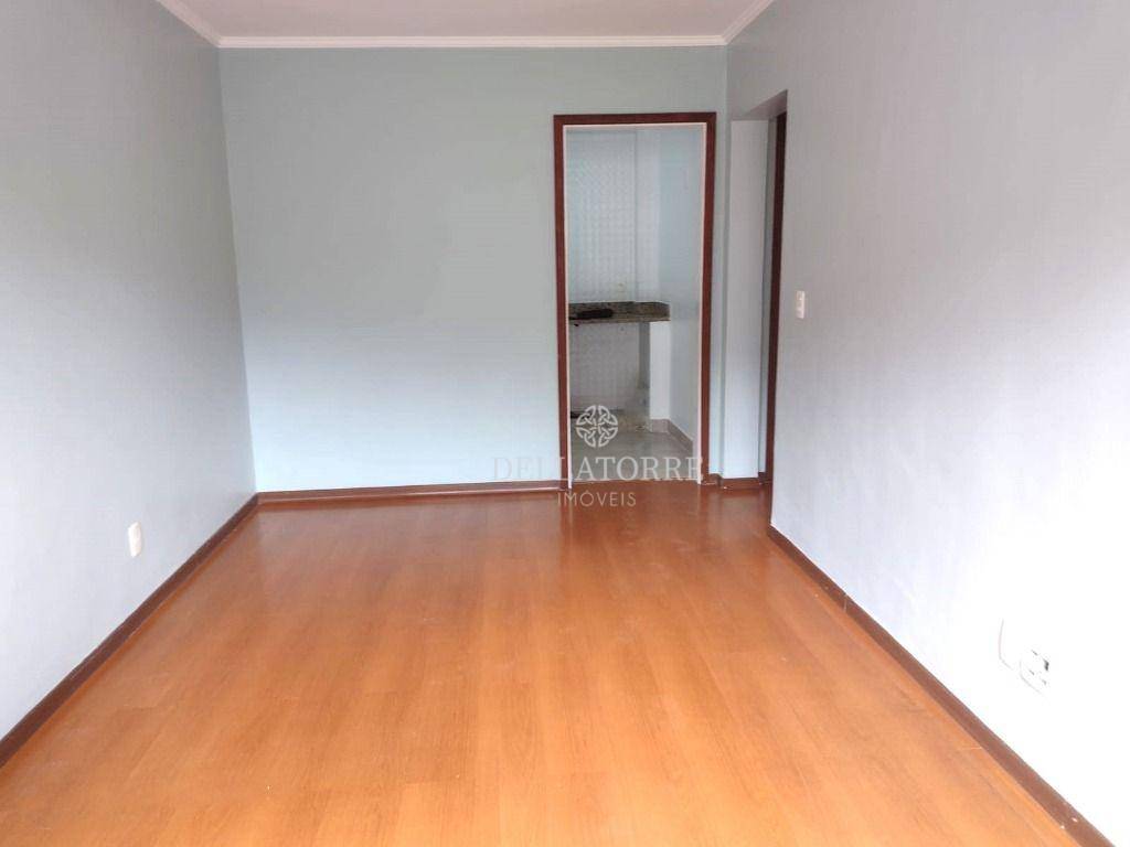 Apartamento em Santa Cecília, Teresópolis/RJ de 62m² 2 quartos à venda por R$ 319.000,00