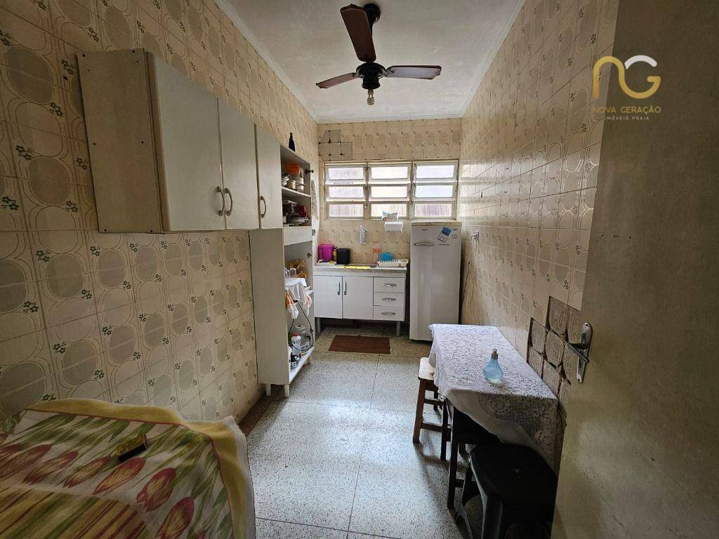 Apartamento em Vila Tupi, Praia Grande/SP de 41m² 1 quartos à venda por R$ 234.000,00