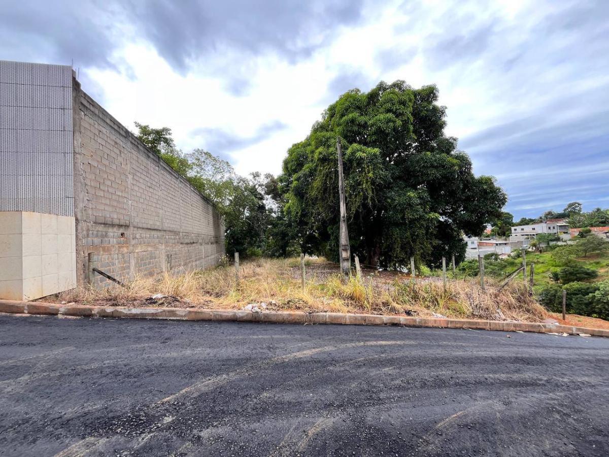 Terreno em Nossa Senhora de Fátima, Guarapari/ES de 450m² à venda por R$ 139.000,00