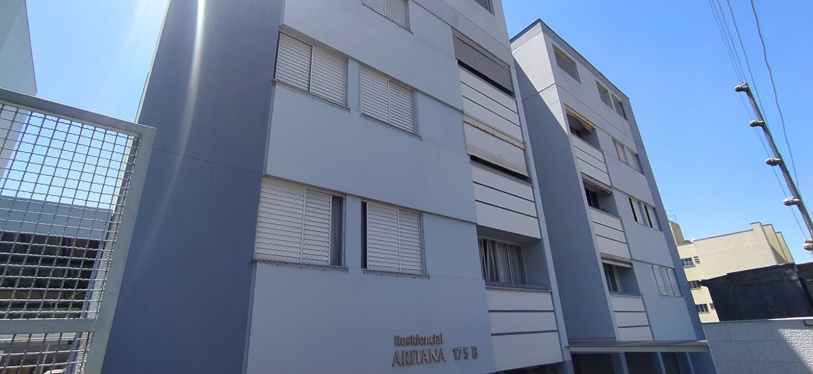 Apartamento em Dom Bosco, Londrina/PR de 81m² 3 quartos à venda por R$ 349.000,00