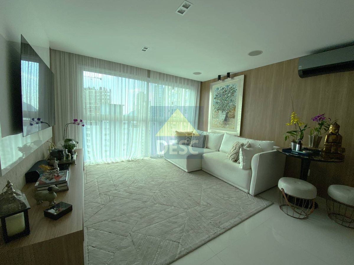 Apartamento em Centro, Balneário Camboriú/SC de 120m² 3 quartos à venda por R$ 3.599.000,00