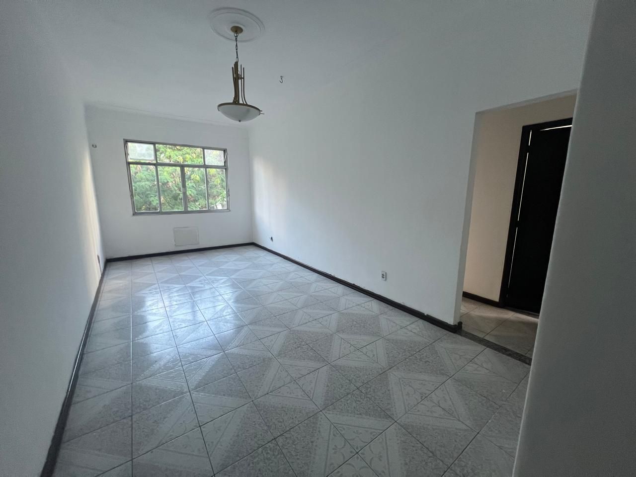 Apartamento em Icaraí, Niterói/RJ de 120m² 3 quartos para locação R$ 2.750,00/mes