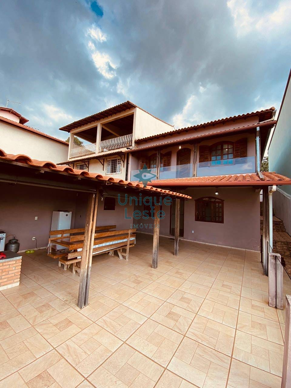 Casa em Jardim Pirineus, Belo Horizonte/MG de 176m² 3 quartos à venda por R$ 689.000,00