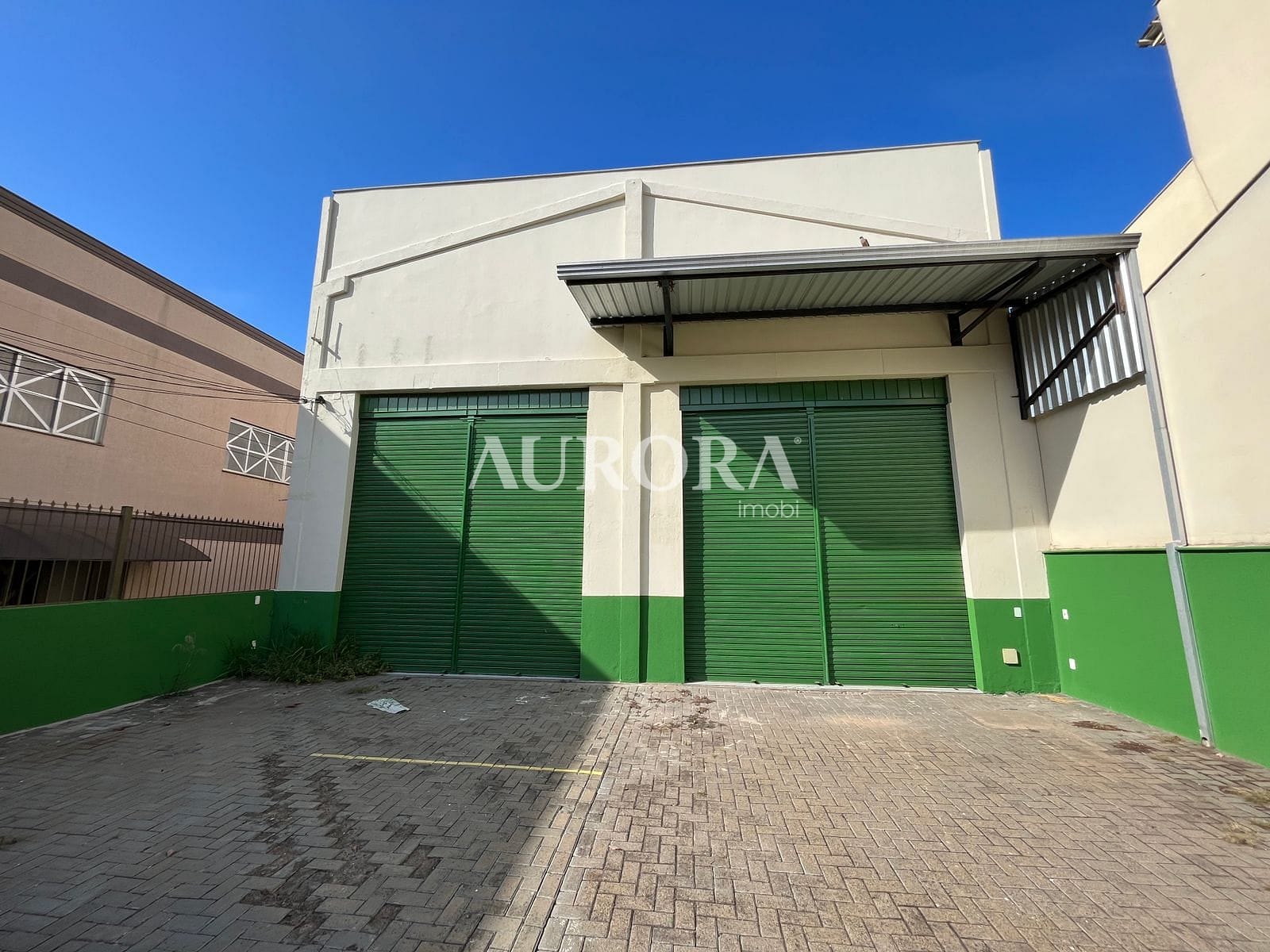 Galpão em Antares, Londrina/PR de 430m² à venda por R$ 1.599.000,00