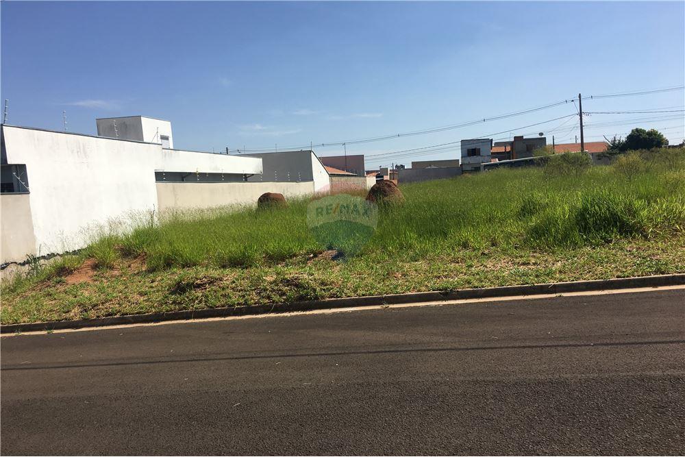 Terreno em Vila Cidade Jardim, Botucatu/SP de 250m² à venda por R$ 154.000,00