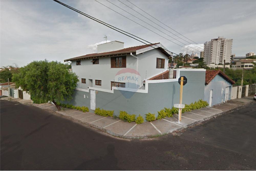 Casa em Jardim Bom Pastor, Botucatu/SP de 213m² 3 quartos à venda por R$ 649.000,00