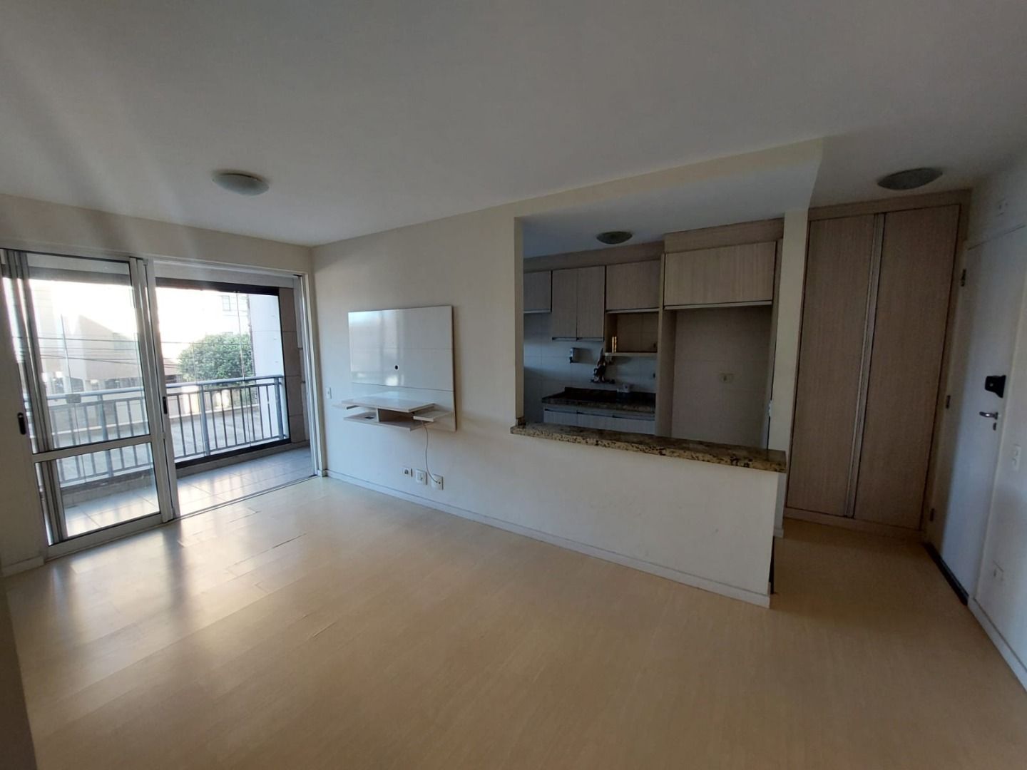 Apartamento em Judith, Londrina/PR de 80m² 3 quartos para locação R$ 2.800,00/mes