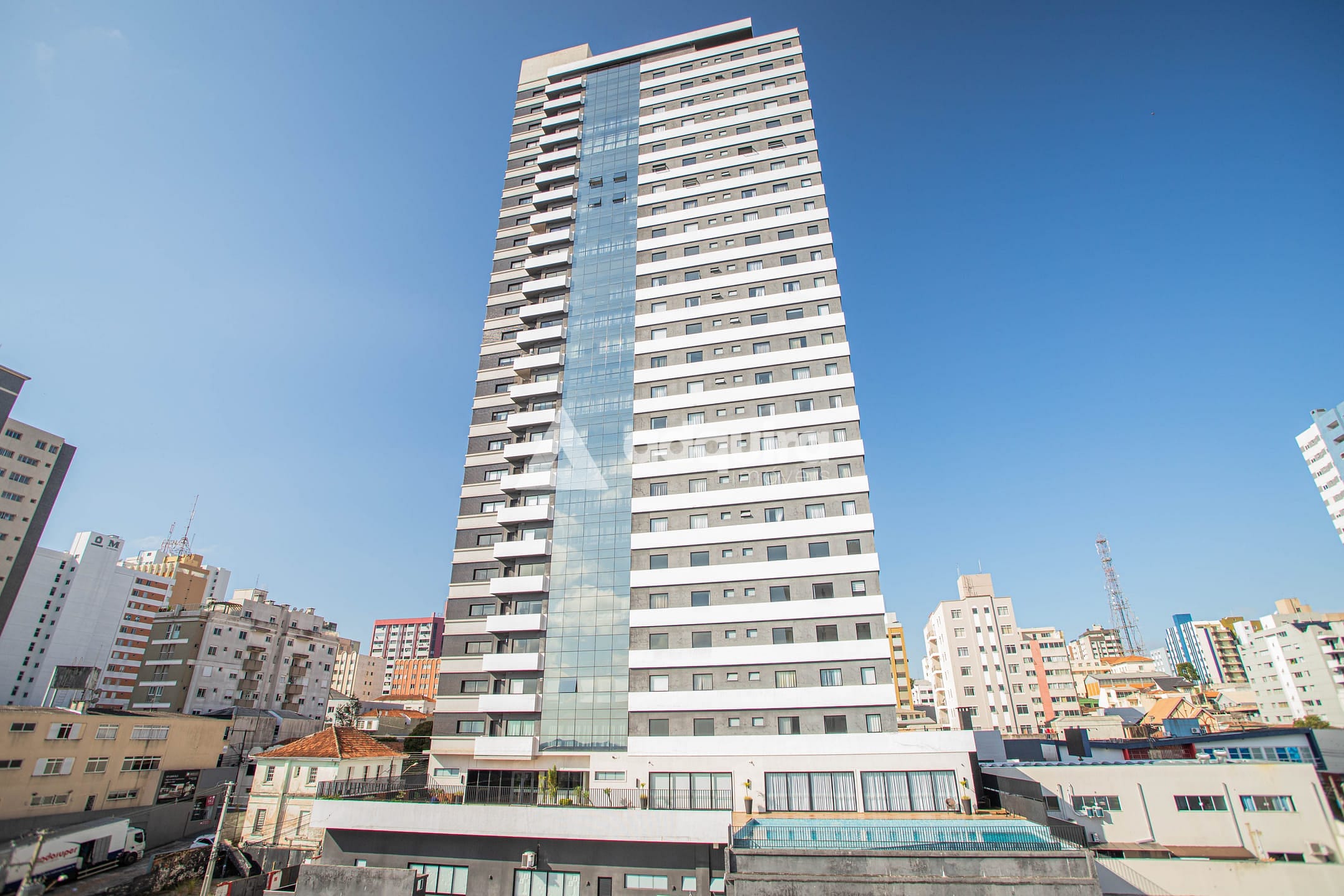 Apartamento em Centro, Ponta Grossa/PR de 10m² 3 quartos à venda por R$ 1.850.000,00 ou para locação R$ 8.000,00/mes