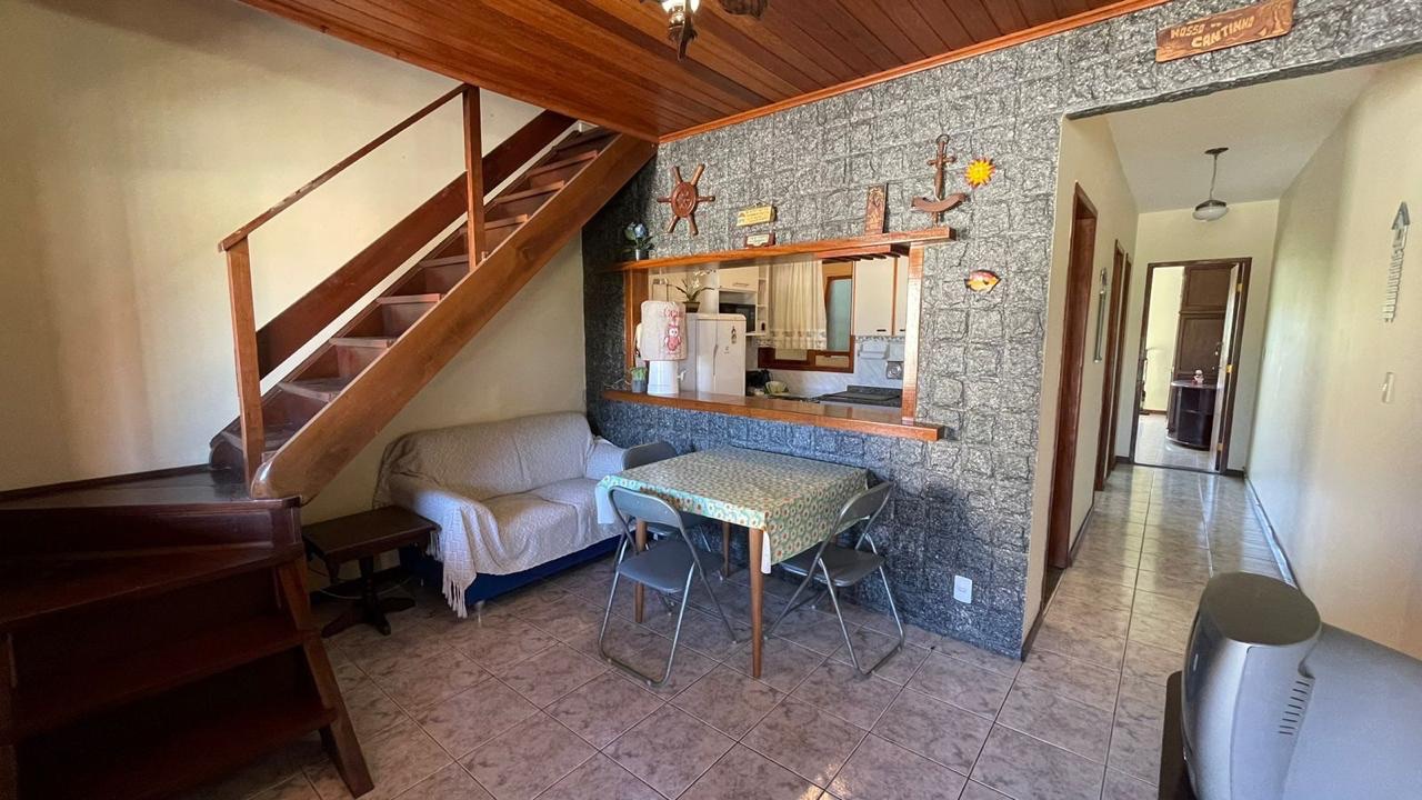 Casa em Ogiva, Cabo Frio/RJ de 110m² 3 quartos à venda por R$ 329.000,00