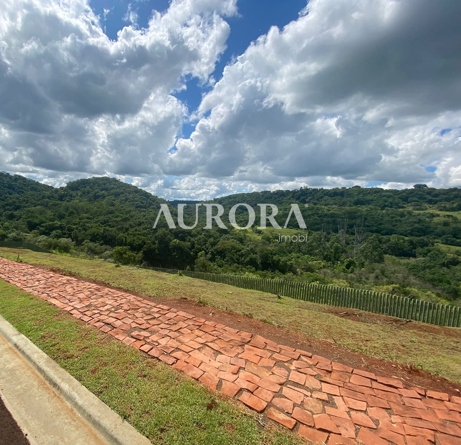 Terreno em Gleba Fazenda Palhano, Londrina/PR de 10m² à venda por R$ 1.897.000,00
