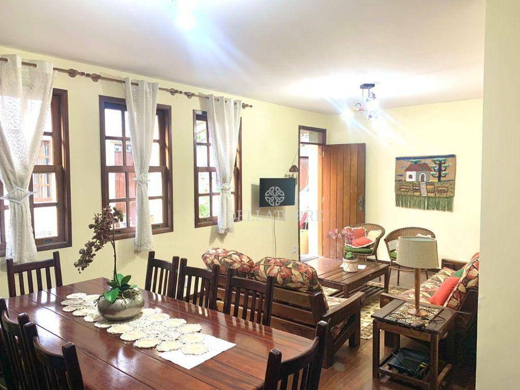 Casa em Alto, Teresópolis/RJ de 124m² 3 quartos à venda por R$ 689.000,00