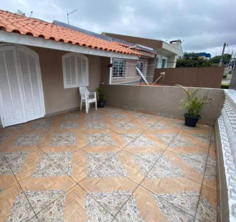 Sobrado em Xaxim, Curitiba/PR de 111m² 3 quartos à venda por R$ 489.000,00